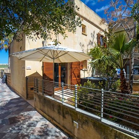 Getawaynpetto Private Duplex Maisonette With Jacuzzi Hot Tub Mgarr Kültér fotó