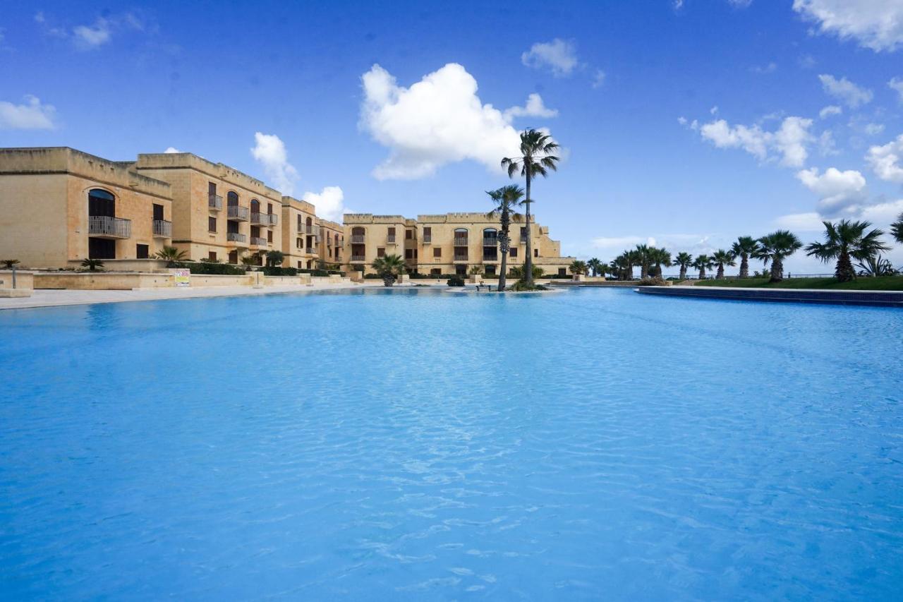 Getawaynpetto Private Duplex Maisonette With Jacuzzi Hot Tub Mgarr Kültér fotó