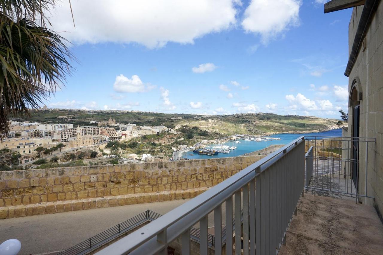 Getawaynpetto Private Duplex Maisonette With Jacuzzi Hot Tub Mgarr Kültér fotó