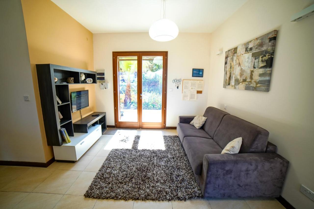 Getawaynpetto Private Duplex Maisonette With Jacuzzi Hot Tub Mgarr Kültér fotó