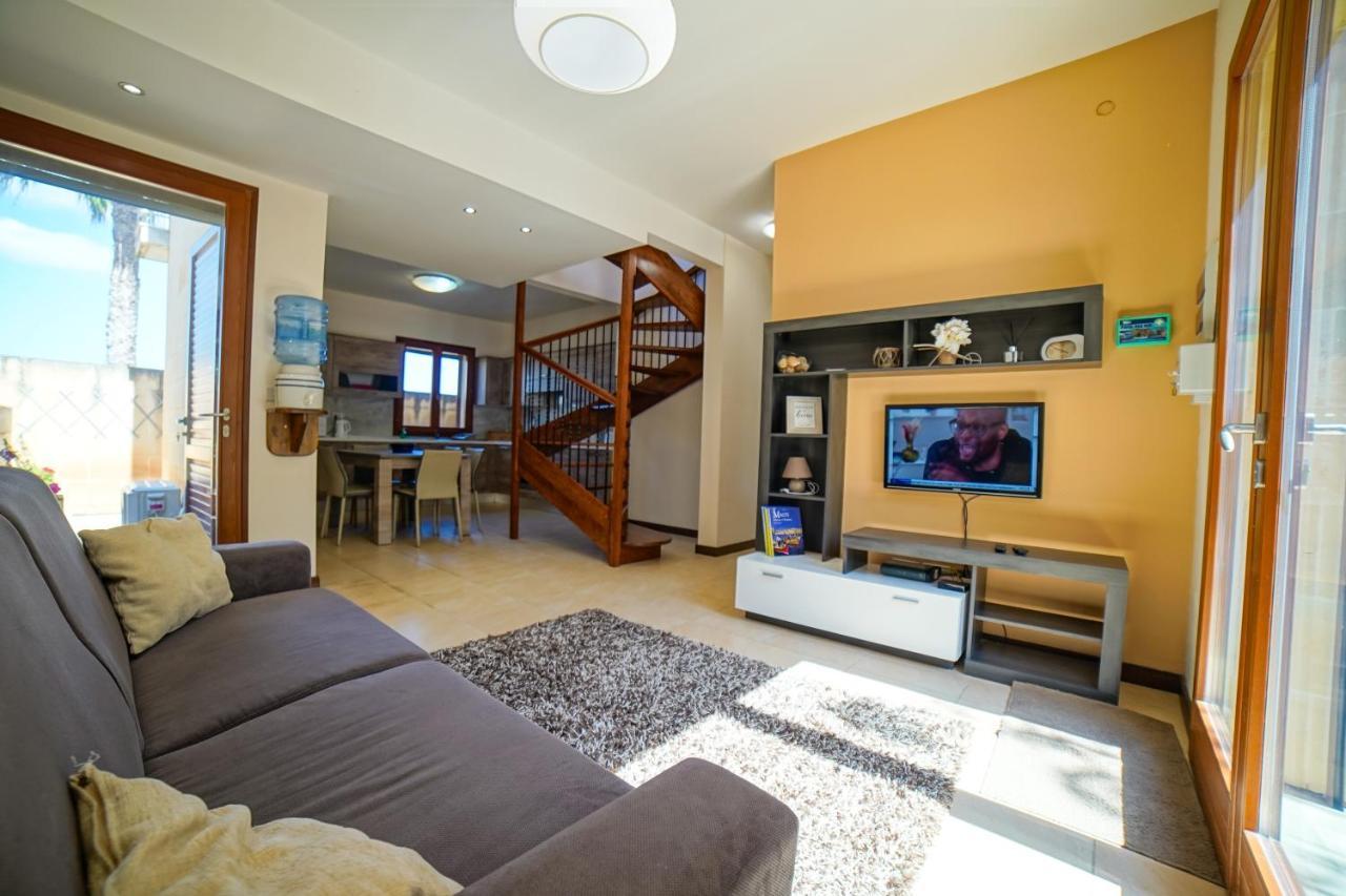 Getawaynpetto Private Duplex Maisonette With Jacuzzi Hot Tub Mgarr Kültér fotó