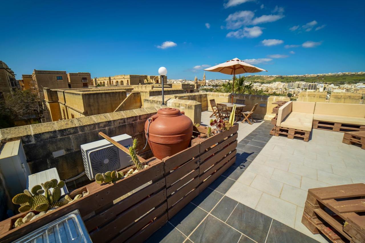 Getawaynpetto Private Duplex Maisonette With Jacuzzi Hot Tub Mgarr Kültér fotó