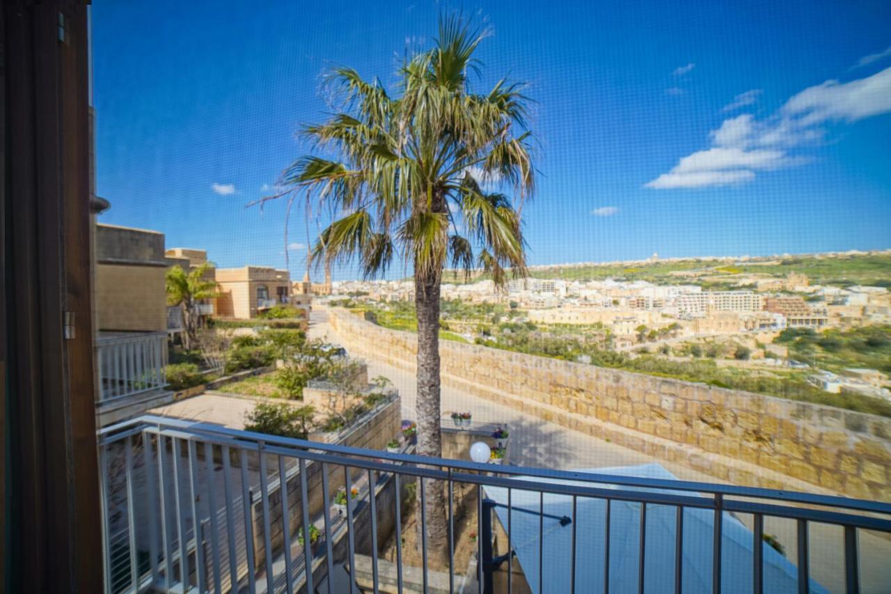 Getawaynpetto Private Duplex Maisonette With Jacuzzi Hot Tub Mgarr Kültér fotó